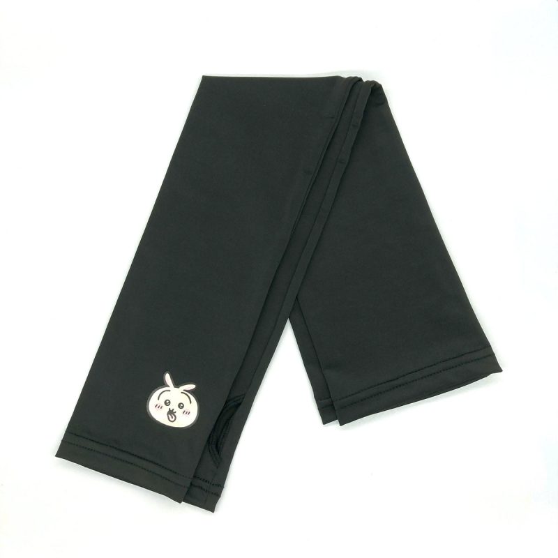 Chiikawa Arm Cover (Usagi Funny Face)